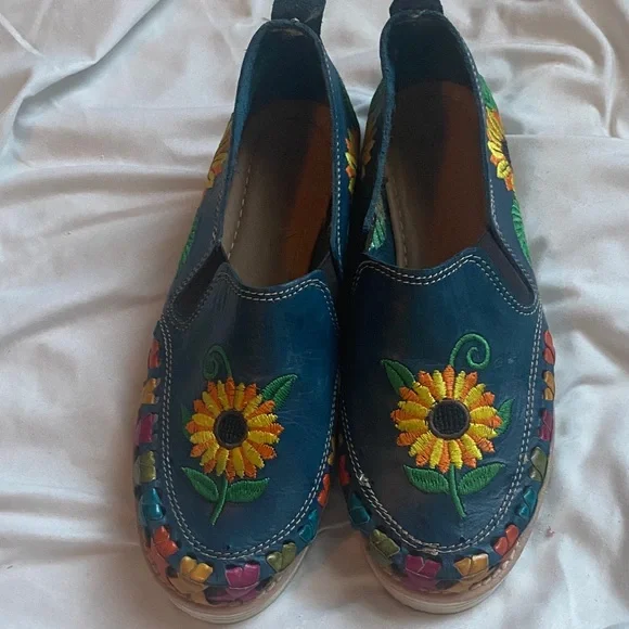 Embroidered Blue Slip-On Shoes - Picture 1 of 8